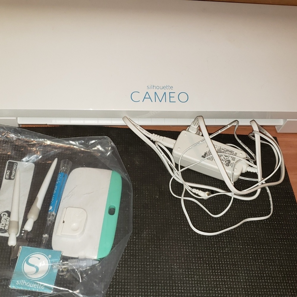 Silhouette Cameo 3